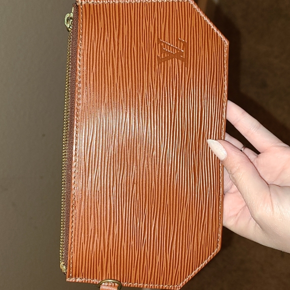 LV epi pouch - Picture 6 of 6